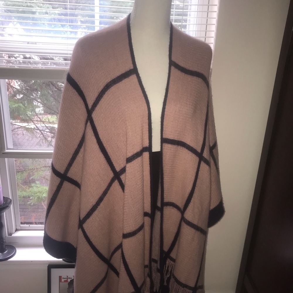 Vince Camuto fringed wrap